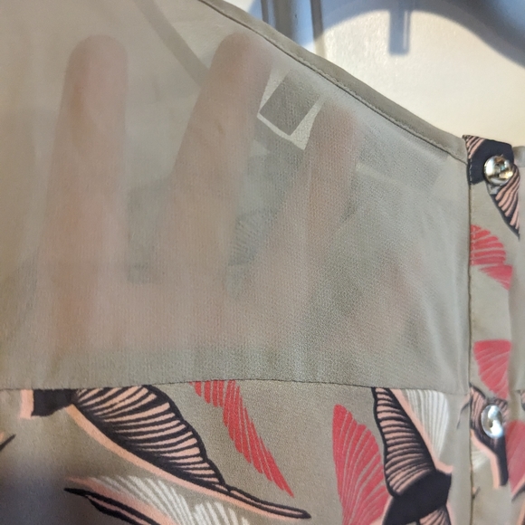 Apt. 9 cap sleeve top - Picture 5 of 8